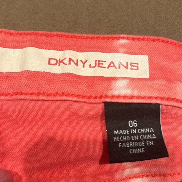 DKNY City Boyfriend Shorts - Picture 4 of 4